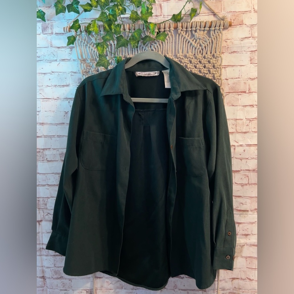 green long sleeve button up shirt